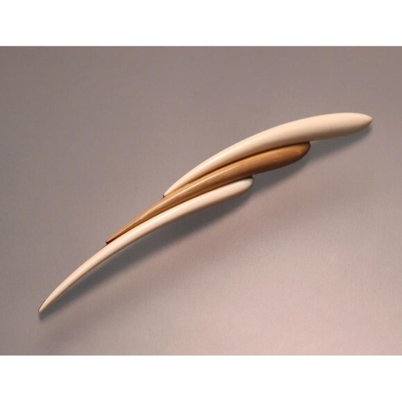 Vintage Celluloid & Wood Brooch Zephyr Pin - Picture 1 of 3